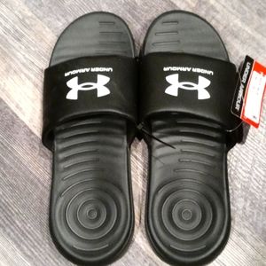 NWT - Men's Under Armor Slip on Sandals - Size 11
